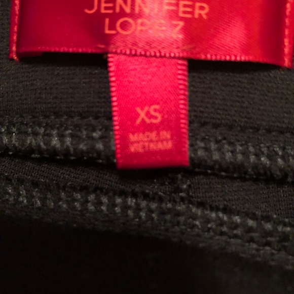 Jennifer Lopez Glam Stripe Pointe Legging - Picture 3 of 5